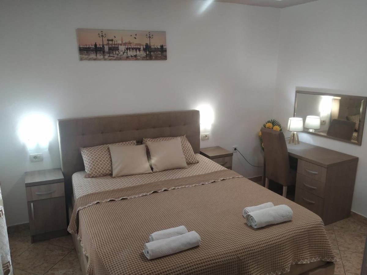 Apartments Familia Budva Buitenkant foto