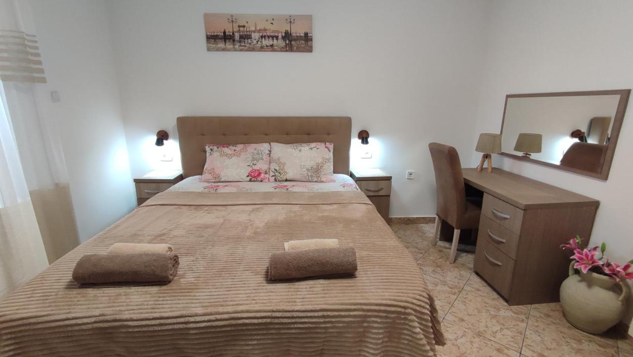 Apartments Familia Budva Buitenkant foto