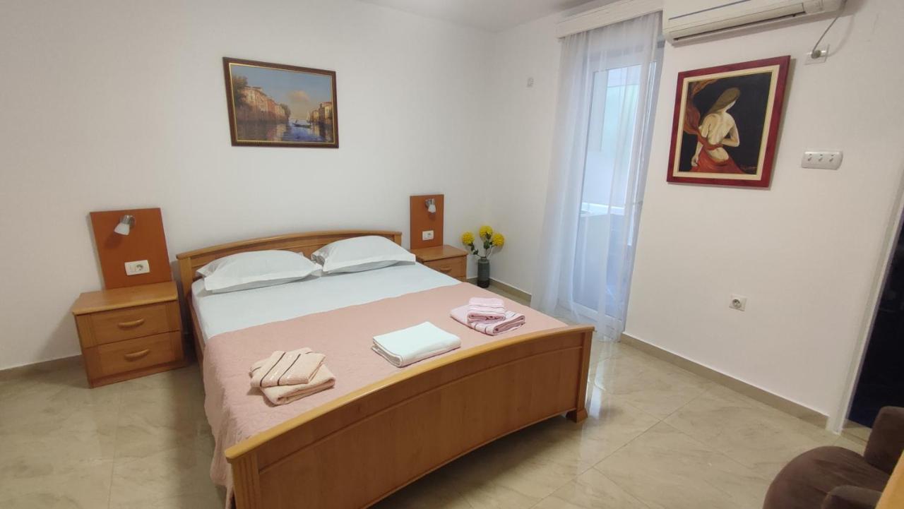 Apartments Familia Budva Buitenkant foto