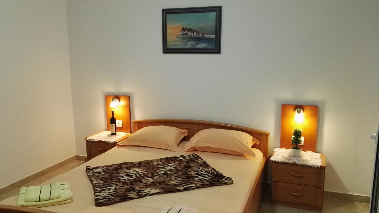 Apartments Familia Budva Buitenkant foto